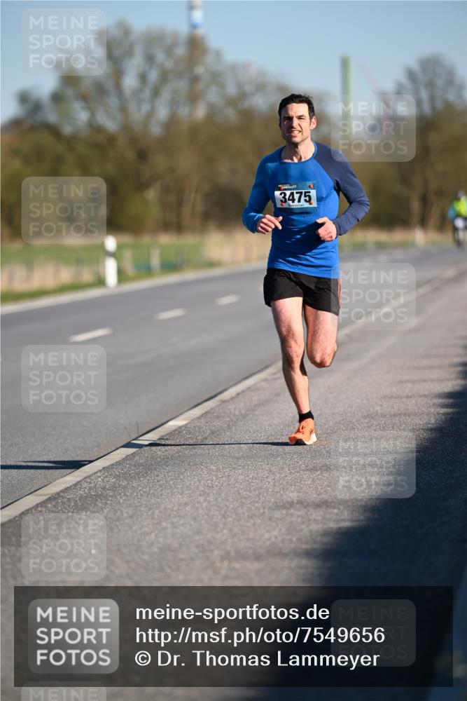 06.04.2025 - 44. Internationalen Wilhelmsburger Insellauf Dr. Thomas Lammeyer http://msf.ph/oto/7549656 06.04.2025 09:18:39 Laufen 3475 meine-sportfotos.de