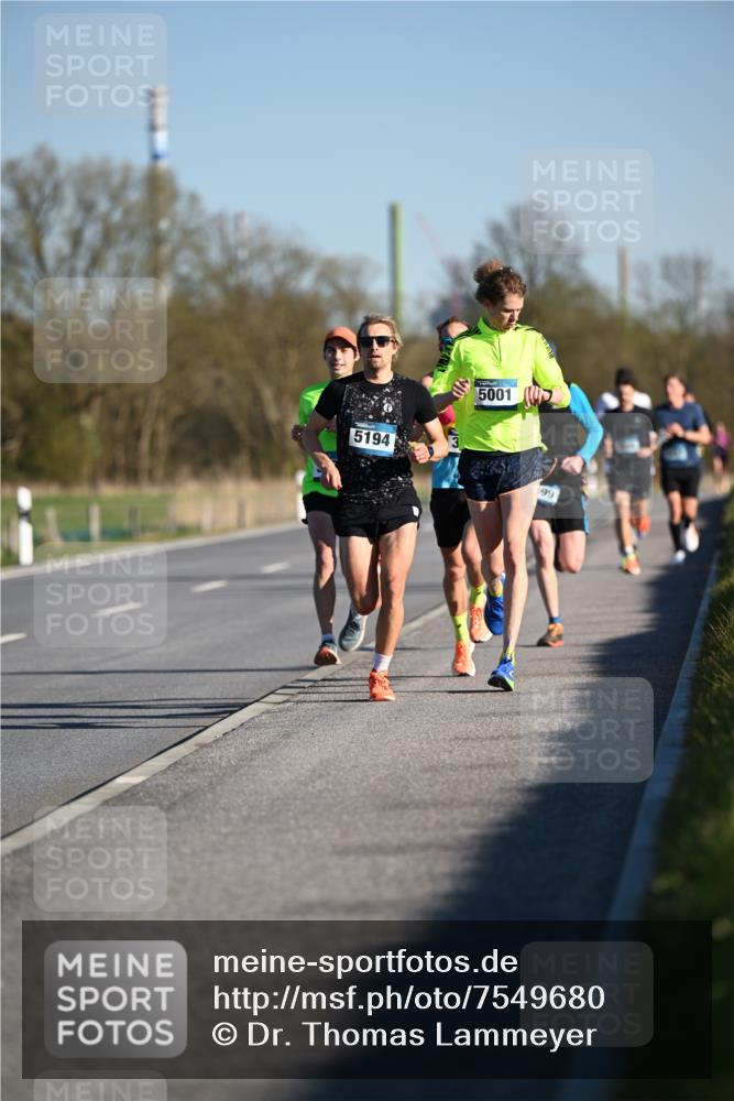 06.04.2025 - 44. Internationalen Wilhelmsburger Insellauf Dr. Thomas Lammeyer http://msf.ph/oto/7549680 06.04.2025 09:18:57 Laufen 5194, 5001, 99 meine-sportfotos.de