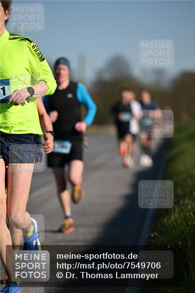 06.04.2025 - 44. Internationalen Wilhelmsburger Insellauf Dr. Thomas Lammeyer http://msf.ph/oto/7549706 06.04.2025 09:19:01 Laufen  meine-sportfotos.de