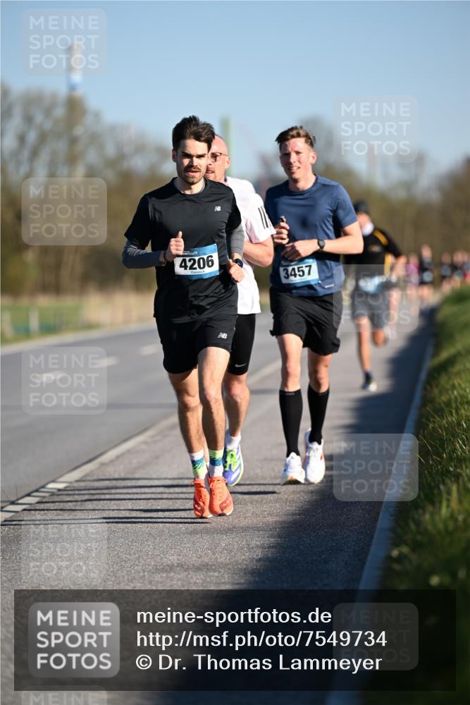 06.04.2025 - 44. Internationalen Wilhelmsburger Insellauf Dr. Thomas Lammeyer http://msf.ph/oto/7549734 06.04.2025 09:19:06 Laufen 4206, 3457 meine-sportfotos.de