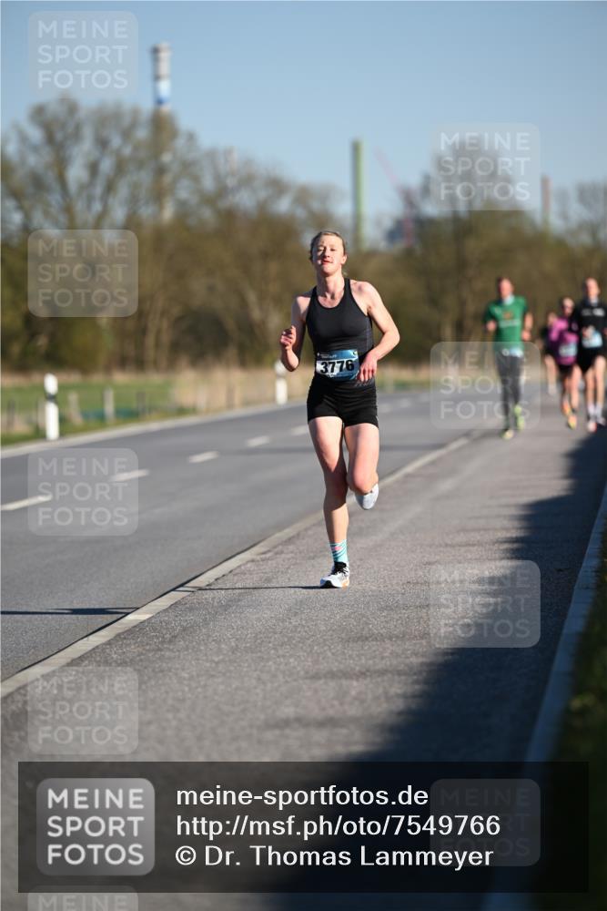 06.04.2025 - 44. Internationalen Wilhelmsburger Insellauf Dr. Thomas Lammeyer http://msf.ph/oto/7549766 06.04.2025 09:19:17 Laufen 3776, 9 meine-sportfotos.de