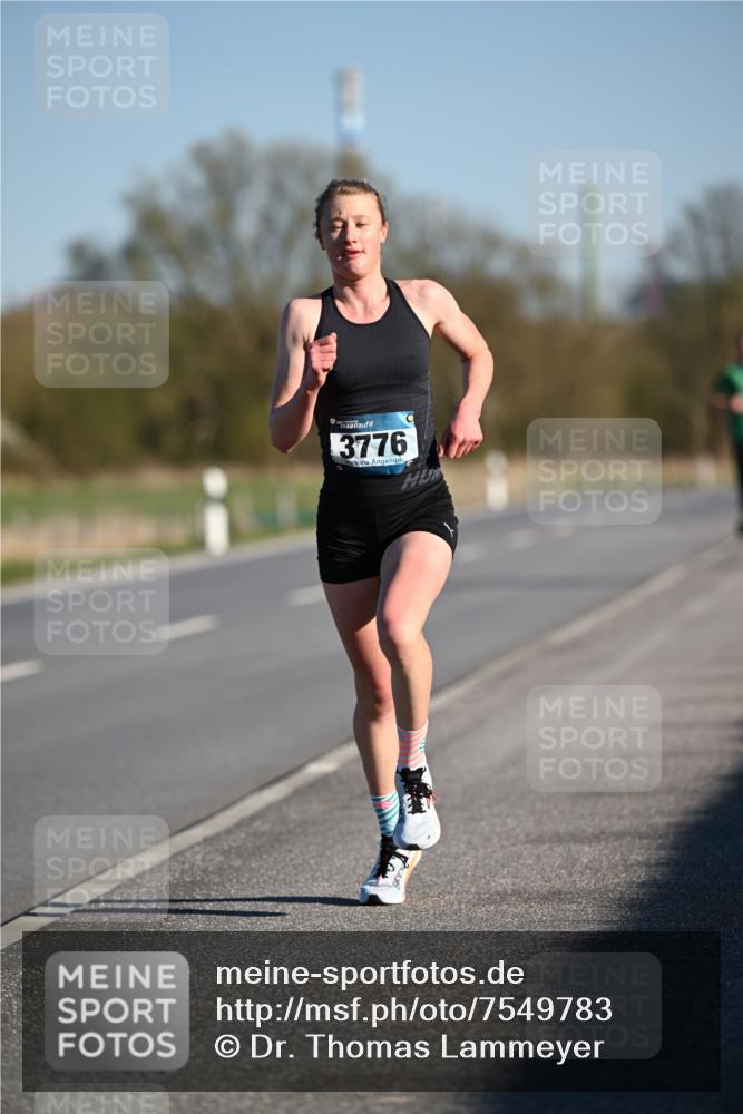 06.04.2025 - 44. Internationalen Wilhelmsburger Insellauf Dr. Thomas Lammeyer http://msf.ph/oto/7549783 06.04.2025 09:19:19 Laufen 3776 meine-sportfotos.de