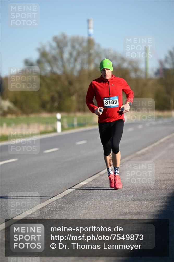 06.04.2025 - 44. Internationalen Wilhelmsburger Insellauf Dr. Thomas Lammeyer http://msf.ph/oto/7549873 06.04.2025 09:19:46 Laufen 3189 meine-sportfotos.de