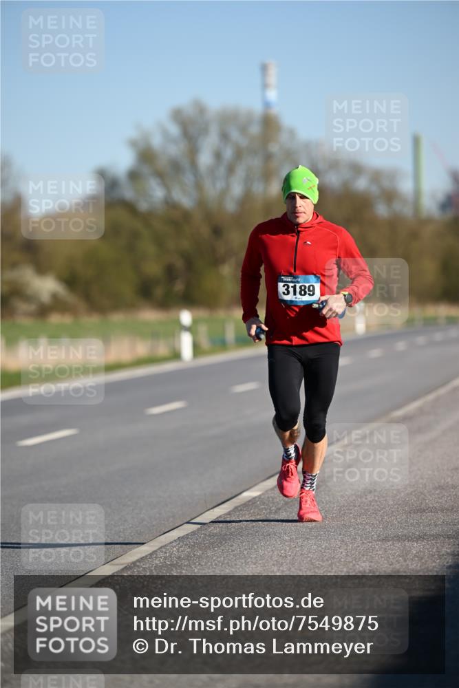 06.04.2025 - 44. Internationalen Wilhelmsburger Insellauf Dr. Thomas Lammeyer http://msf.ph/oto/7549875 06.04.2025 09:19:47 Laufen 3189 meine-sportfotos.de