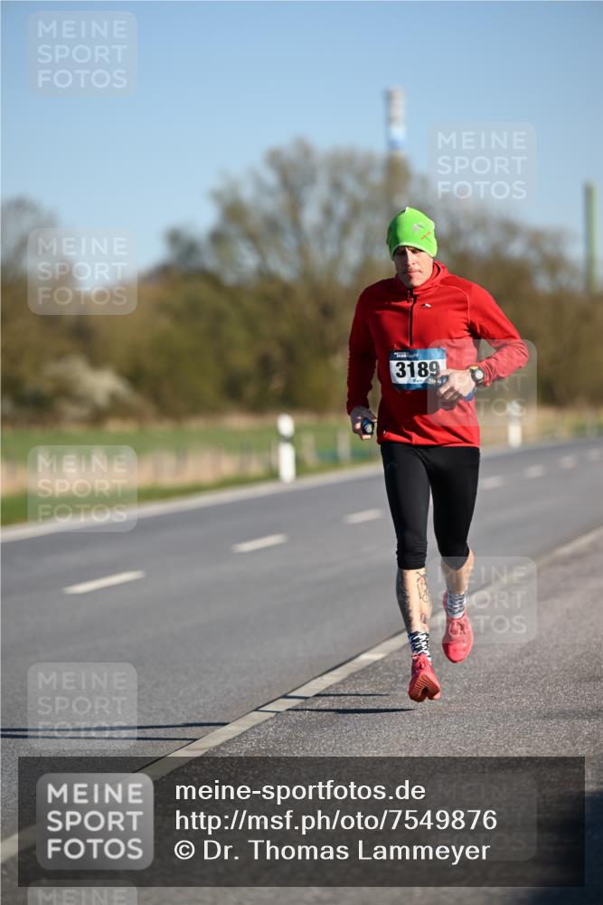 06.04.2025 - 44. Internationalen Wilhelmsburger Insellauf Dr. Thomas Lammeyer http://msf.ph/oto/7549876 06.04.2025 09:19:47 Laufen 3189 meine-sportfotos.de