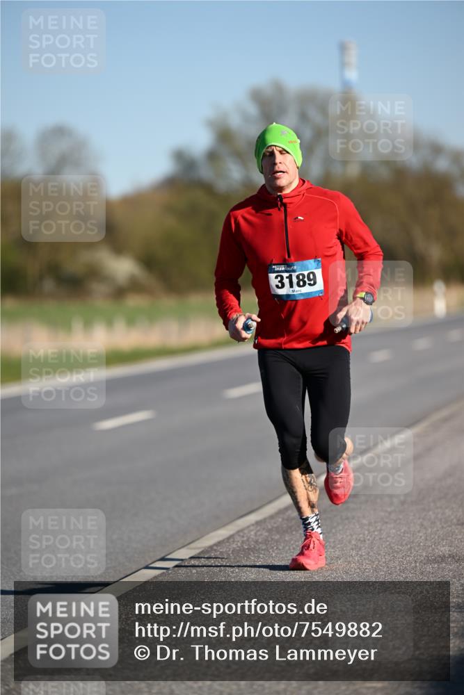 06.04.2025 - 44. Internationalen Wilhelmsburger Insellauf Dr. Thomas Lammeyer http://msf.ph/oto/7549882 06.04.2025 09:19:48 Laufen 3189 meine-sportfotos.de