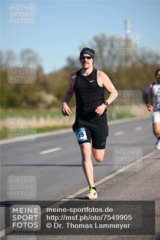 06.04.2025 - 44. Internationalen Wilhelmsburger Insellauf Dr. Thomas Lammeyer http://msf.ph/oto/7549905 06.04.2025 09:20:02 Laufen 139 meine-sportfotos.de