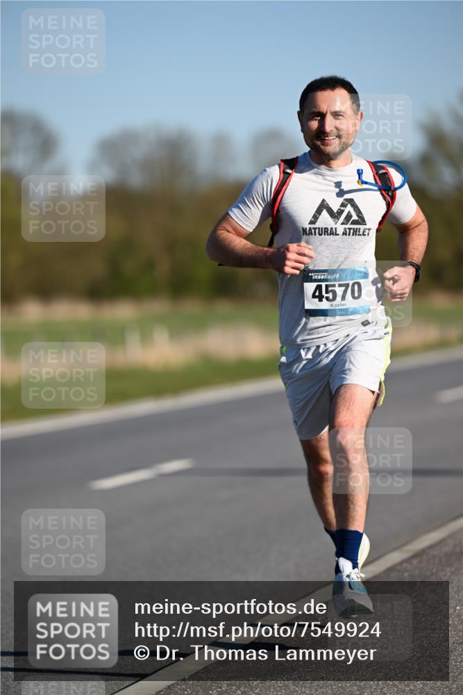 06.04.2025 - 44. Internationalen Wilhelmsburger Insellauf Dr. Thomas Lammeyer http://msf.ph/oto/7549924 06.04.2025 09:20:05 Laufen 4570 meine-sportfotos.de