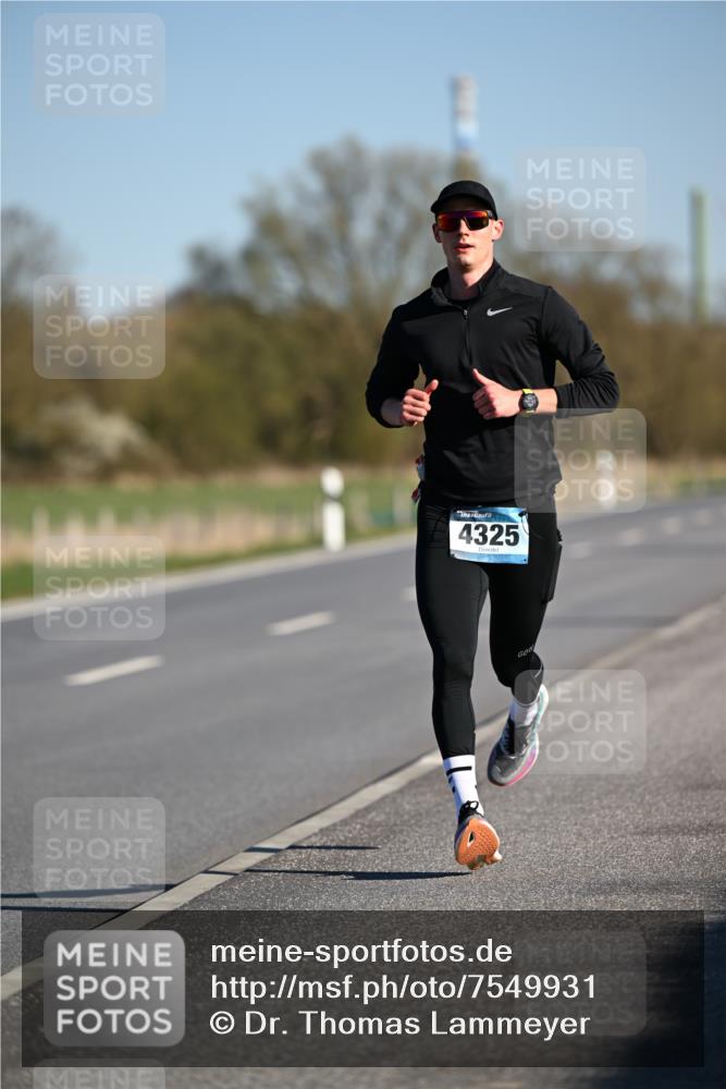 06.04.2025 - 44. Internationalen Wilhelmsburger Insellauf Dr. Thomas Lammeyer http://msf.ph/oto/7549931 06.04.2025 09:20:07 Laufen 4325 meine-sportfotos.de