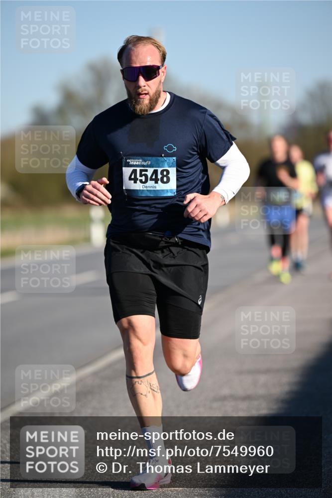06.04.2025 - 44. Internationalen Wilhelmsburger Insellauf Dr. Thomas Lammeyer http://msf.ph/oto/7549960 06.04.2025 09:20:15 Laufen 44, 4548 meine-sportfotos.de