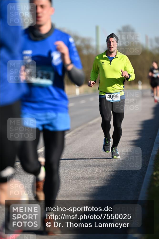 06.04.2025 - 44. Internationalen Wilhelmsburger Insellauf Dr. Thomas Lammeyer http://msf.ph/oto/7550025 06.04.2025 09:20:29 Laufen 4096 meine-sportfotos.de