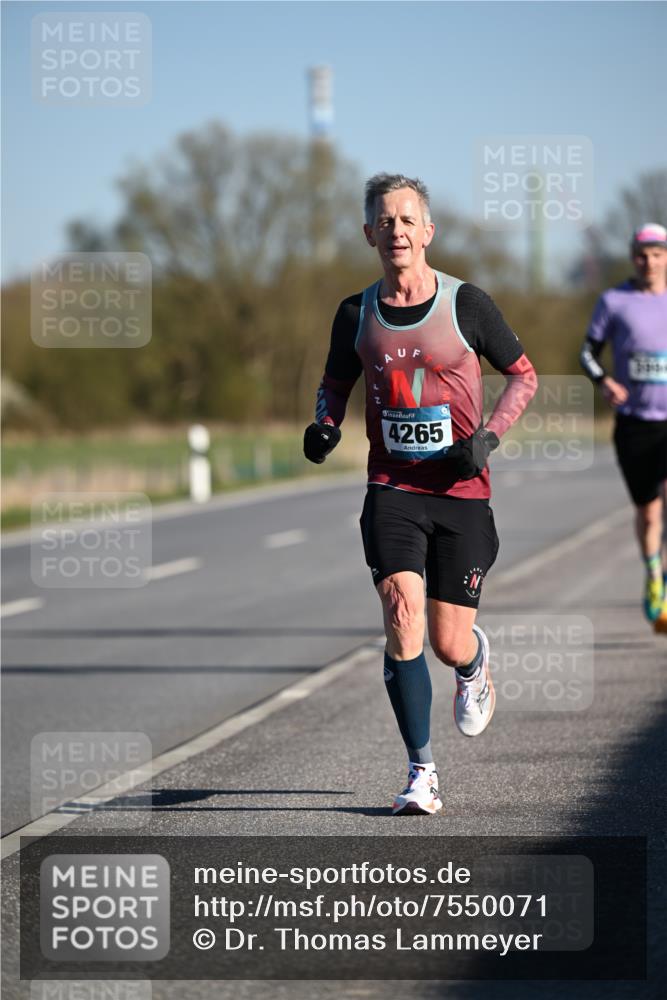 06.04.2025 - 44. Internationalen Wilhelmsburger Insellauf Dr. Thomas Lammeyer http://msf.ph/oto/7550071 06.04.2025 09:20:44 Laufen 4265 meine-sportfotos.de