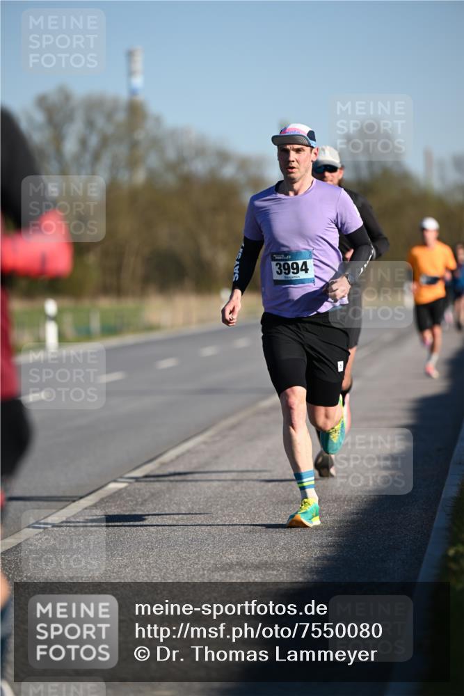 06.04.2025 - 44. Internationalen Wilhelmsburger Insellauf Dr. Thomas Lammeyer http://msf.ph/oto/7550080 06.04.2025 09:20:46 Laufen 3994 meine-sportfotos.de