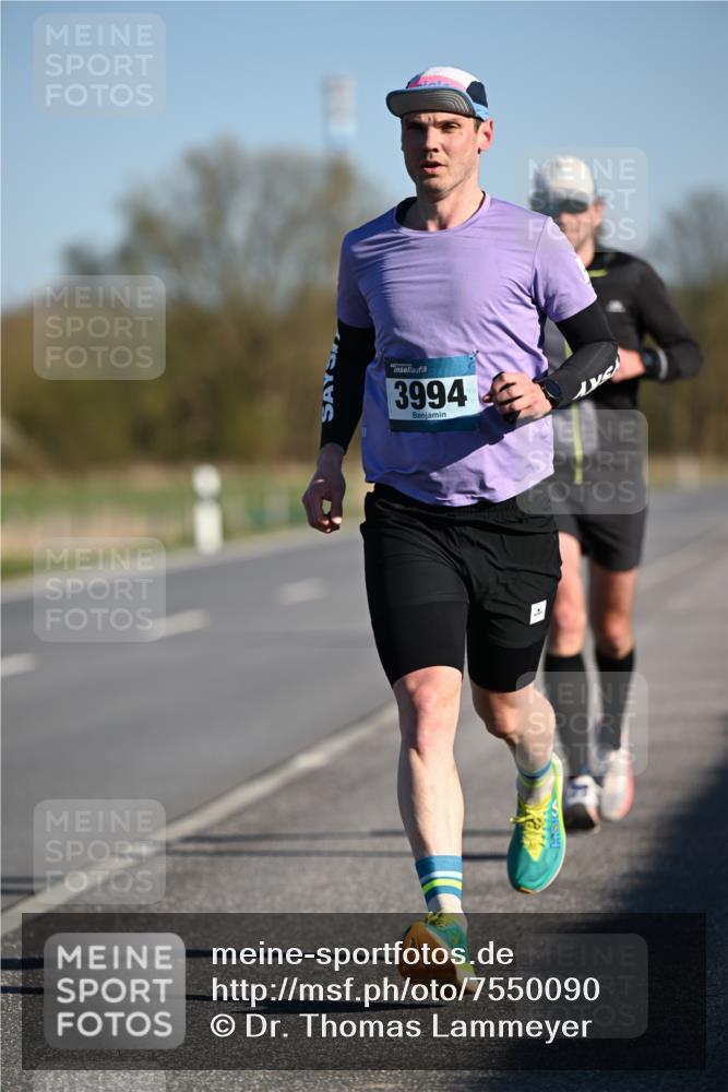 06.04.2025 - 44. Internationalen Wilhelmsburger Insellauf Dr. Thomas Lammeyer http://msf.ph/oto/7550090 06.04.2025 09:20:48 Laufen 3994 meine-sportfotos.de