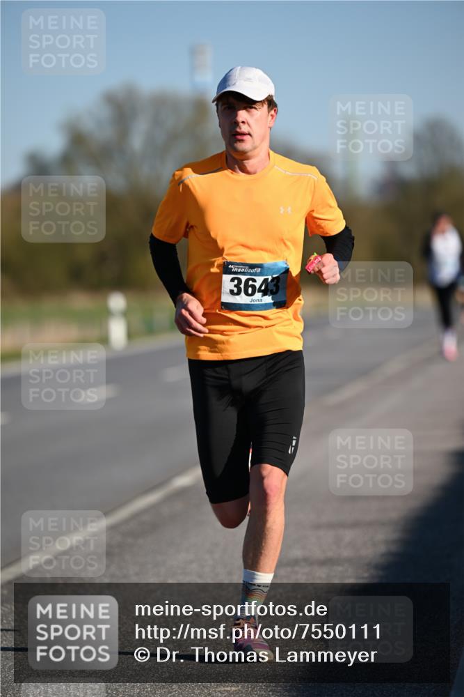 06.04.2025 - 44. Internationalen Wilhelmsburger Insellauf Dr. Thomas Lammeyer http://msf.ph/oto/7550111 06.04.2025 09:20:54 Laufen 3643 meine-sportfotos.de