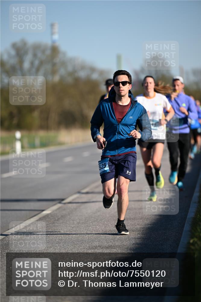06.04.2025 - 44. Internationalen Wilhelmsburger Insellauf Dr. Thomas Lammeyer http://msf.ph/oto/7550120 06.04.2025 09:21:00 Laufen 525 meine-sportfotos.de
