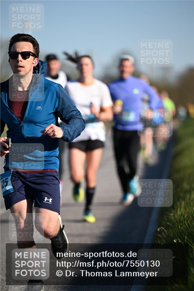 06.04.2025 - 44. Internationalen Wilhelmsburger Insellauf Dr. Thomas Lammeyer http://msf.ph/oto/7550130 06.04.2025 09:21:02 Laufen 25 meine-sportfotos.de