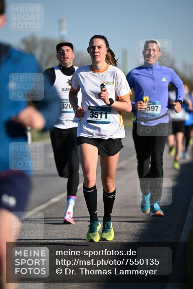 06.04.2025 - 44. Internationalen Wilhelmsburger Insellauf Dr. Thomas Lammeyer http://msf.ph/oto/7550135 06.04.2025 09:21:03 Laufen 10, 320, 3511, 597 meine-sportfotos.de