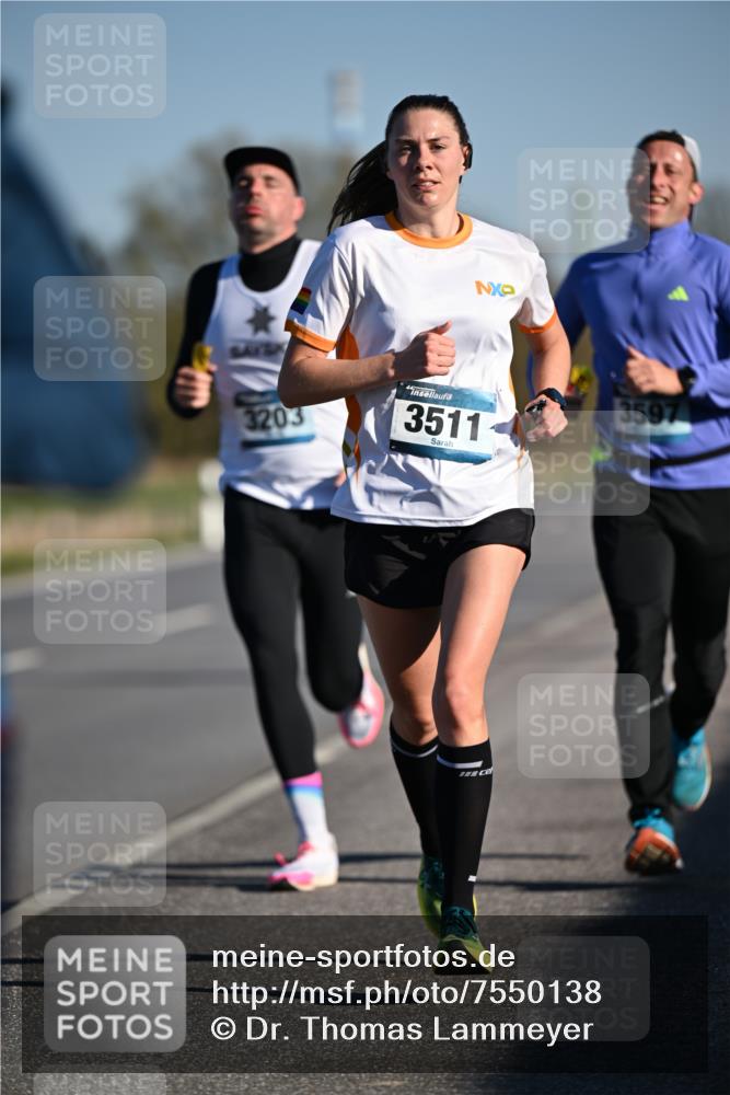 06.04.2025 - 44. Internationalen Wilhelmsburger Insellauf Dr. Thomas Lammeyer http://msf.ph/oto/7550138 06.04.2025 09:21:03 Laufen 3203, 3511, 3597 meine-sportfotos.de
