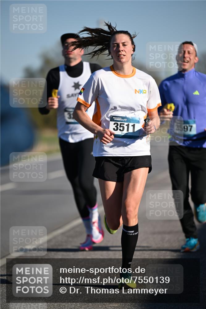 06.04.2025 - 44. Internationalen Wilhelmsburger Insellauf Dr. Thomas Lammeyer http://msf.ph/oto/7550139 06.04.2025 09:21:03 Laufen 3511, 3597 meine-sportfotos.de