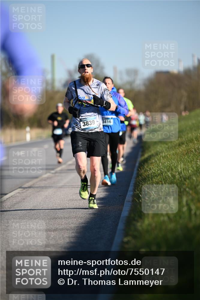 06.04.2025 - 44. Internationalen Wilhelmsburger Insellauf Dr. Thomas Lammeyer http://msf.ph/oto/7550147 06.04.2025 09:21:06 Laufen 3839, 3416 meine-sportfotos.de