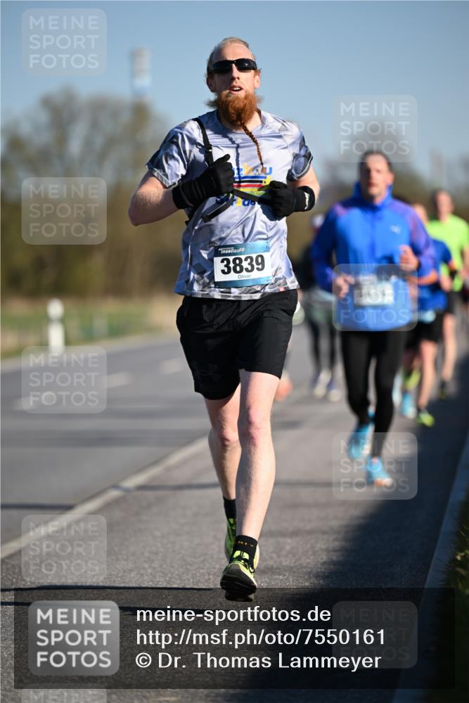 06.04.2025 - 44. Internationalen Wilhelmsburger Insellauf Dr. Thomas Lammeyer http://msf.ph/oto/7550161 06.04.2025 09:21:08 Laufen 3839 meine-sportfotos.de
