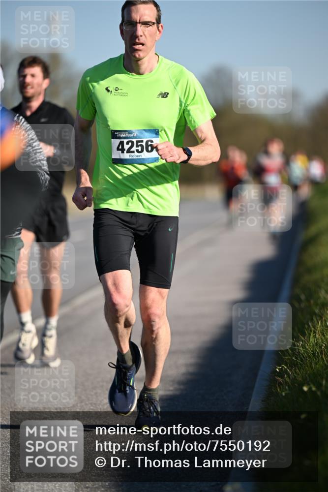 06.04.2025 - 44. Internationalen Wilhelmsburger Insellauf Dr. Thomas Lammeyer http://msf.ph/oto/7550192 06.04.2025 09:21:14 Laufen 4256 meine-sportfotos.de