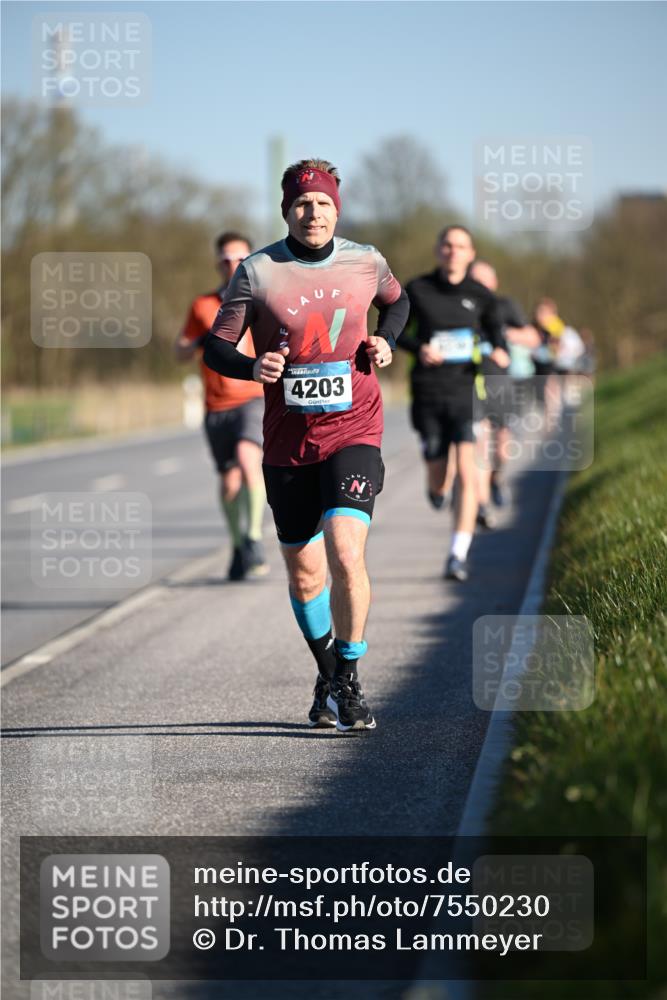 06.04.2025 - 44. Internationalen Wilhelmsburger Insellauf Dr. Thomas Lammeyer http://msf.ph/oto/7550230 06.04.2025 09:21:21 Laufen 4203 meine-sportfotos.de
