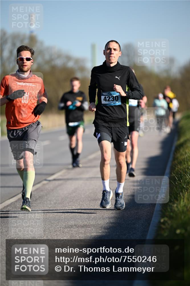 06.04.2025 - 44. Internationalen Wilhelmsburger Insellauf Dr. Thomas Lammeyer http://msf.ph/oto/7550246 06.04.2025 09:21:24 Laufen 4230 meine-sportfotos.de