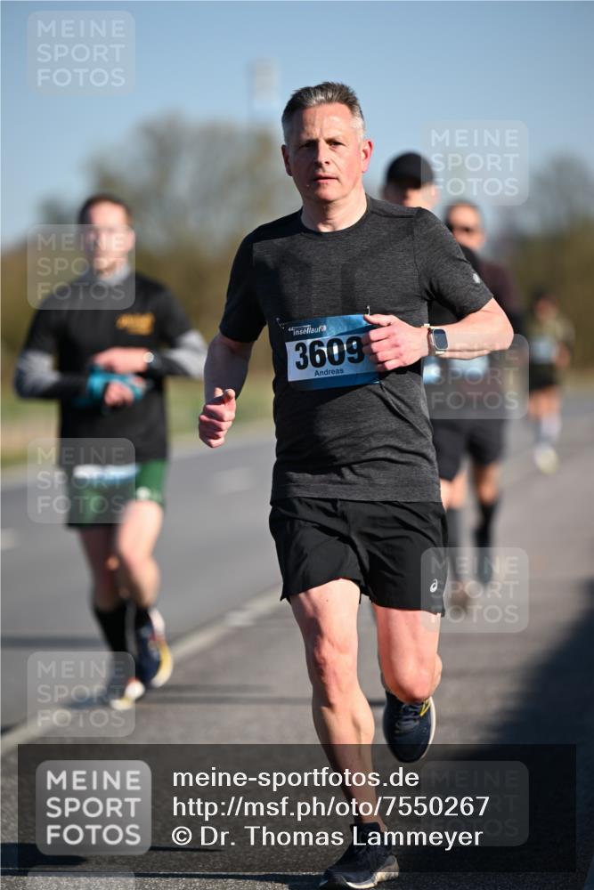 06.04.2025 - 44. Internationalen Wilhelmsburger Insellauf Dr. Thomas Lammeyer http://msf.ph/oto/7550267 06.04.2025 09:21:28 Laufen 3609 meine-sportfotos.de