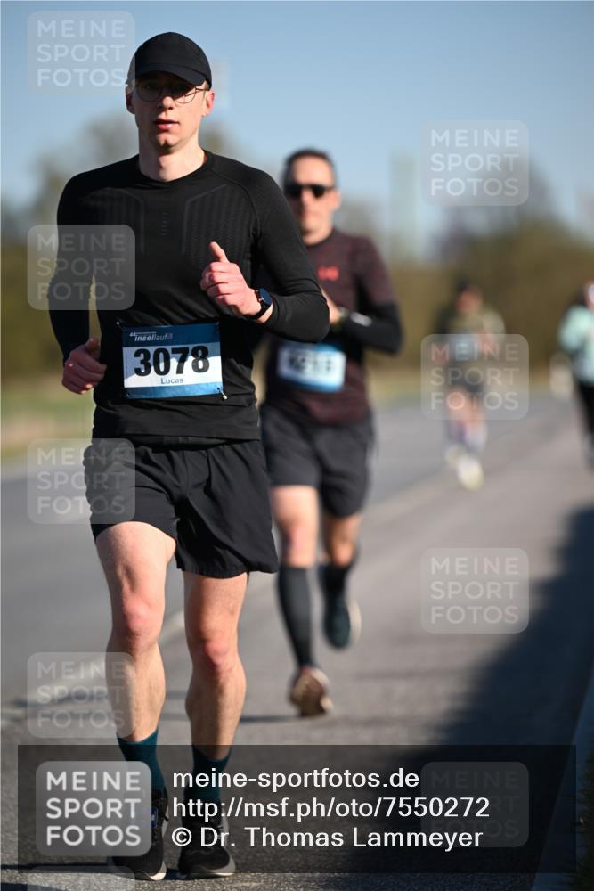 06.04.2025 - 44. Internationalen Wilhelmsburger Insellauf Dr. Thomas Lammeyer http://msf.ph/oto/7550272 06.04.2025 09:21:29 Laufen 3078, 1211 meine-sportfotos.de