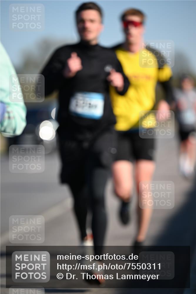 06.04.2025 - 44. Internationalen Wilhelmsburger Insellauf Dr. Thomas Lammeyer http://msf.ph/oto/7550311 06.04.2025 09:21:40 Laufen  meine-sportfotos.de