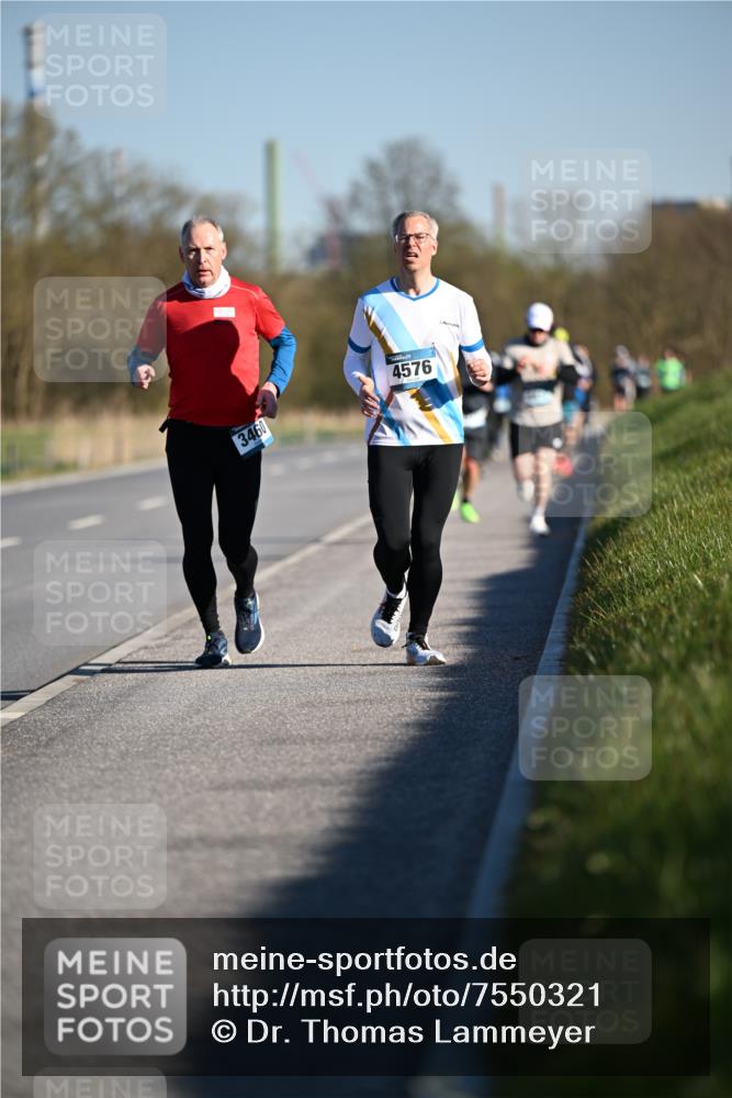 06.04.2025 - 44. Internationalen Wilhelmsburger Insellauf Dr. Thomas Lammeyer http://msf.ph/oto/7550321 06.04.2025 09:21:47 Laufen 3460, 4576 meine-sportfotos.de