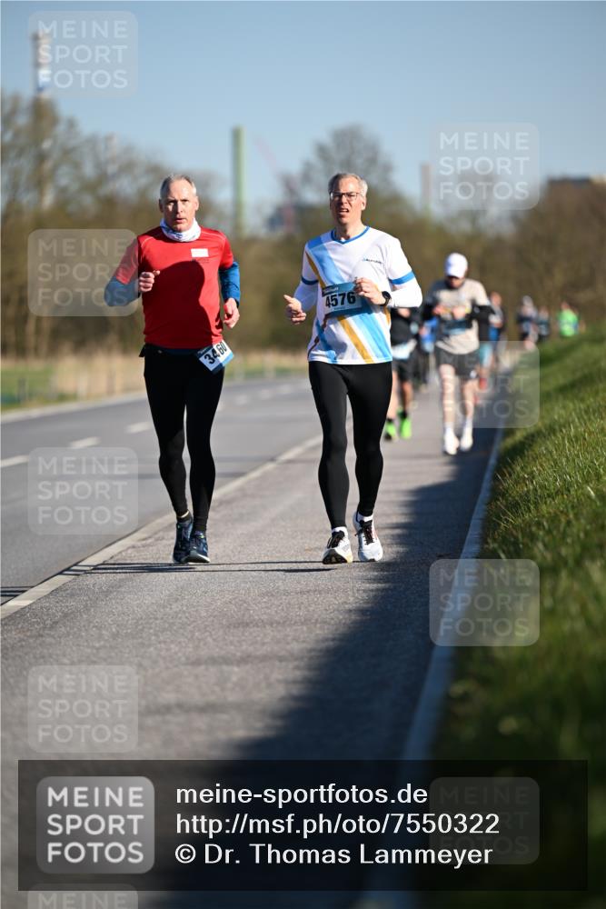 06.04.2025 - 44. Internationalen Wilhelmsburger Insellauf Dr. Thomas Lammeyer http://msf.ph/oto/7550322 06.04.2025 09:21:47 Laufen 3460, 4576 meine-sportfotos.de