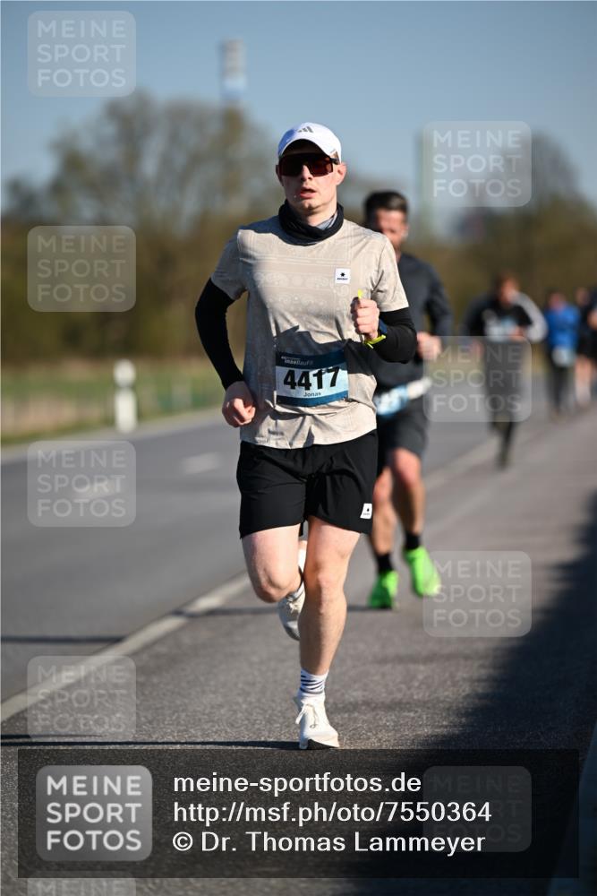 06.04.2025 - 44. Internationalen Wilhelmsburger Insellauf Dr. Thomas Lammeyer http://msf.ph/oto/7550364 06.04.2025 09:21:55 Laufen 4417 meine-sportfotos.de