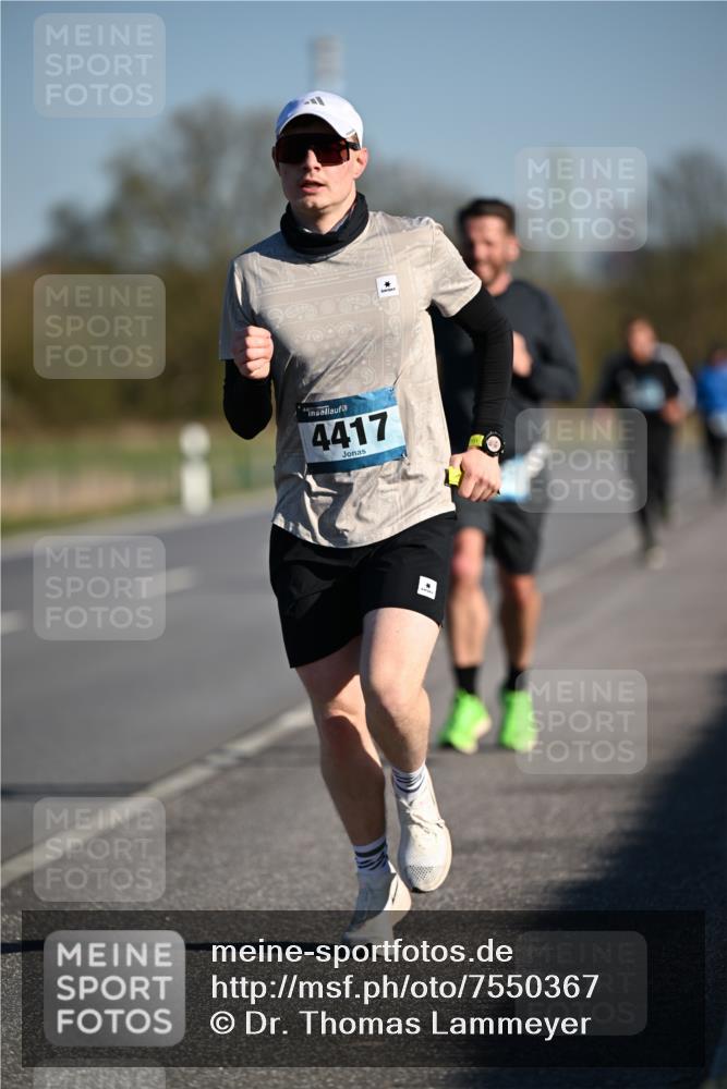 06.04.2025 - 44. Internationalen Wilhelmsburger Insellauf Dr. Thomas Lammeyer http://msf.ph/oto/7550367 06.04.2025 09:21:55 Laufen 4417 meine-sportfotos.de