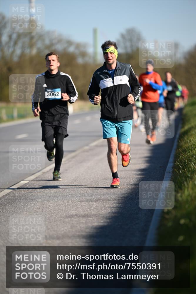 06.04.2025 - 44. Internationalen Wilhelmsburger Insellauf Dr. Thomas Lammeyer http://msf.ph/oto/7550391 06.04.2025 09:22:00 Laufen 3062 meine-sportfotos.de