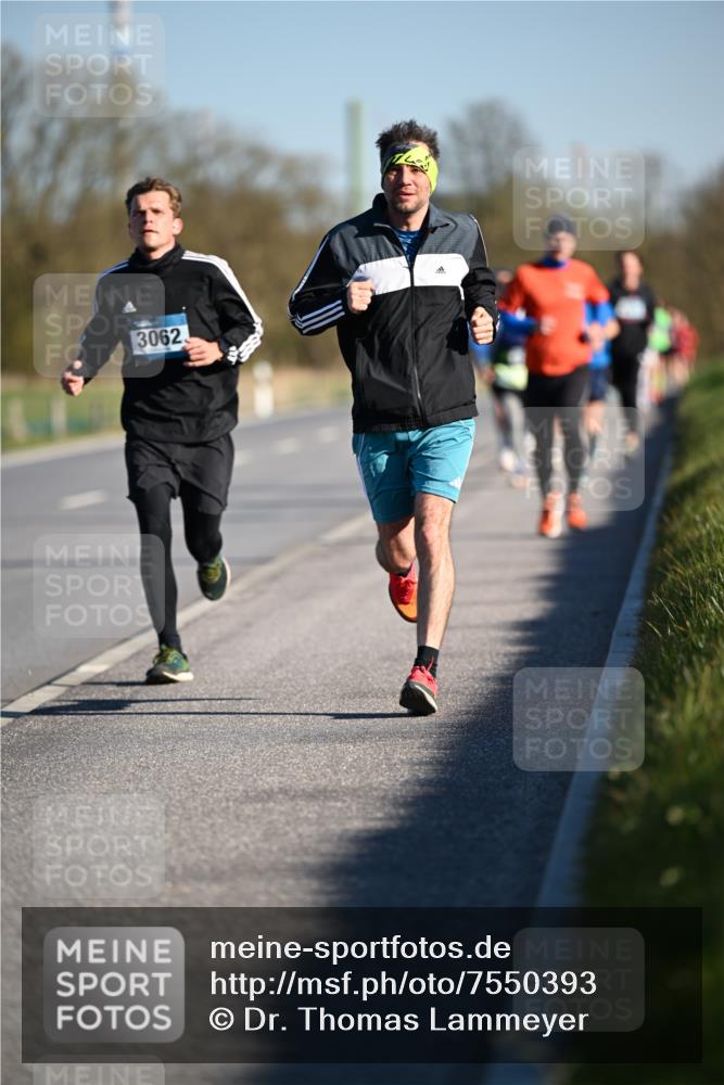 06.04.2025 - 44. Internationalen Wilhelmsburger Insellauf Dr. Thomas Lammeyer http://msf.ph/oto/7550393 06.04.2025 09:22:01 Laufen 3062 meine-sportfotos.de