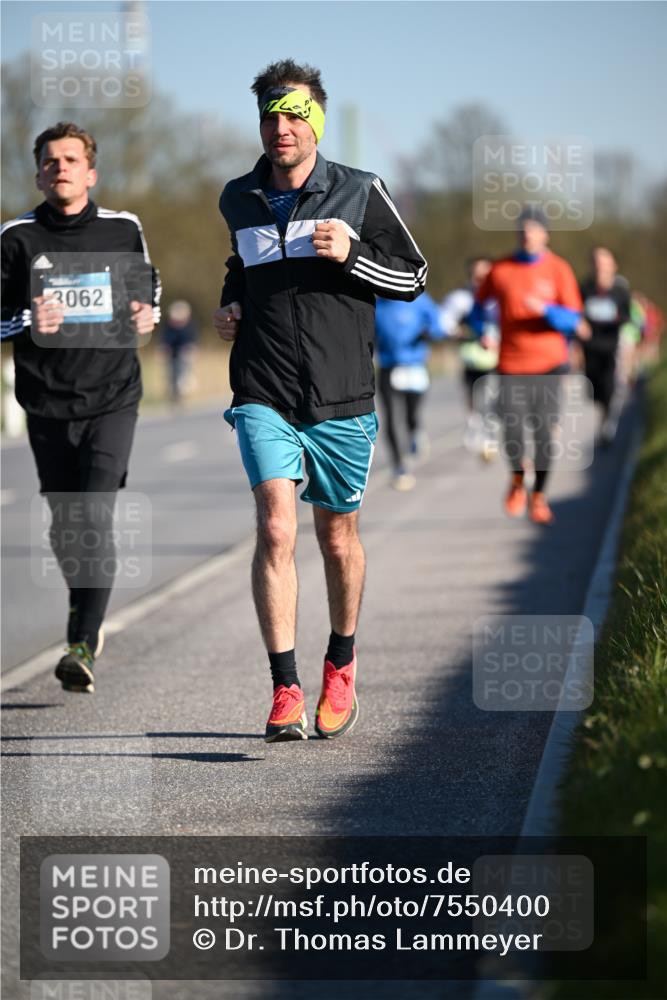 06.04.2025 - 44. Internationalen Wilhelmsburger Insellauf Dr. Thomas Lammeyer http://msf.ph/oto/7550400 06.04.2025 09:22:02 Laufen 3062 meine-sportfotos.de