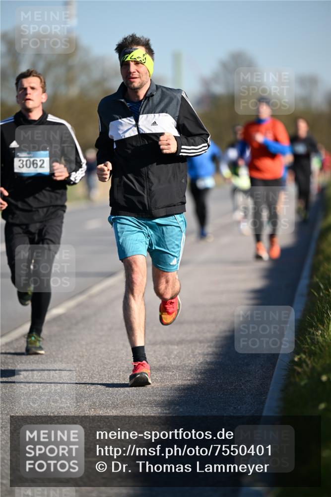 06.04.2025 - 44. Internationalen Wilhelmsburger Insellauf Dr. Thomas Lammeyer http://msf.ph/oto/7550401 06.04.2025 09:22:02 Laufen 3062 meine-sportfotos.de
