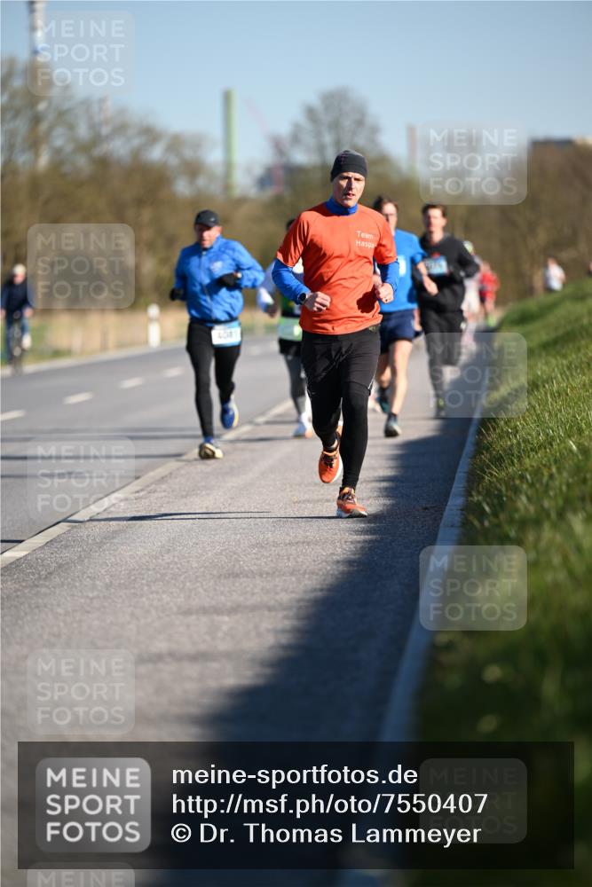 06.04.2025 - 44. Internationalen Wilhelmsburger Insellauf Dr. Thomas Lammeyer http://msf.ph/oto/7550407 06.04.2025 09:22:04 Laufen 401 meine-sportfotos.de