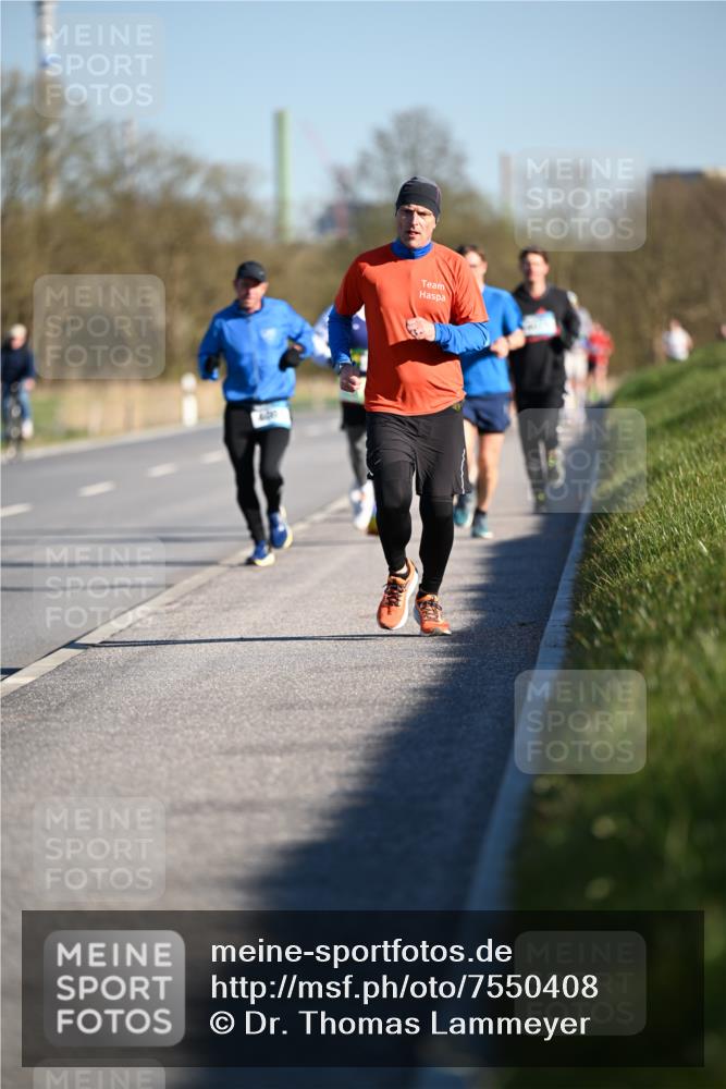 06.04.2025 - 44. Internationalen Wilhelmsburger Insellauf Dr. Thomas Lammeyer http://msf.ph/oto/7550408 06.04.2025 09:22:04 Laufen  meine-sportfotos.de