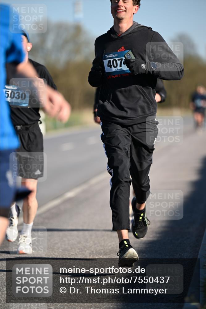 06.04.2025 - 44. Internationalen Wilhelmsburger Insellauf Dr. Thomas Lammeyer http://msf.ph/oto/7550437 06.04.2025 09:22:11 Laufen 5030, 407 meine-sportfotos.de