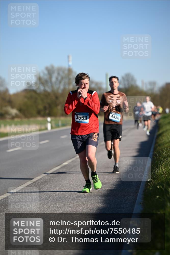 06.04.2025 - 44. Internationalen Wilhelmsburger Insellauf Dr. Thomas Lammeyer http://msf.ph/oto/7550485 06.04.2025 09:22:34 Laufen 3553, 4426 meine-sportfotos.de