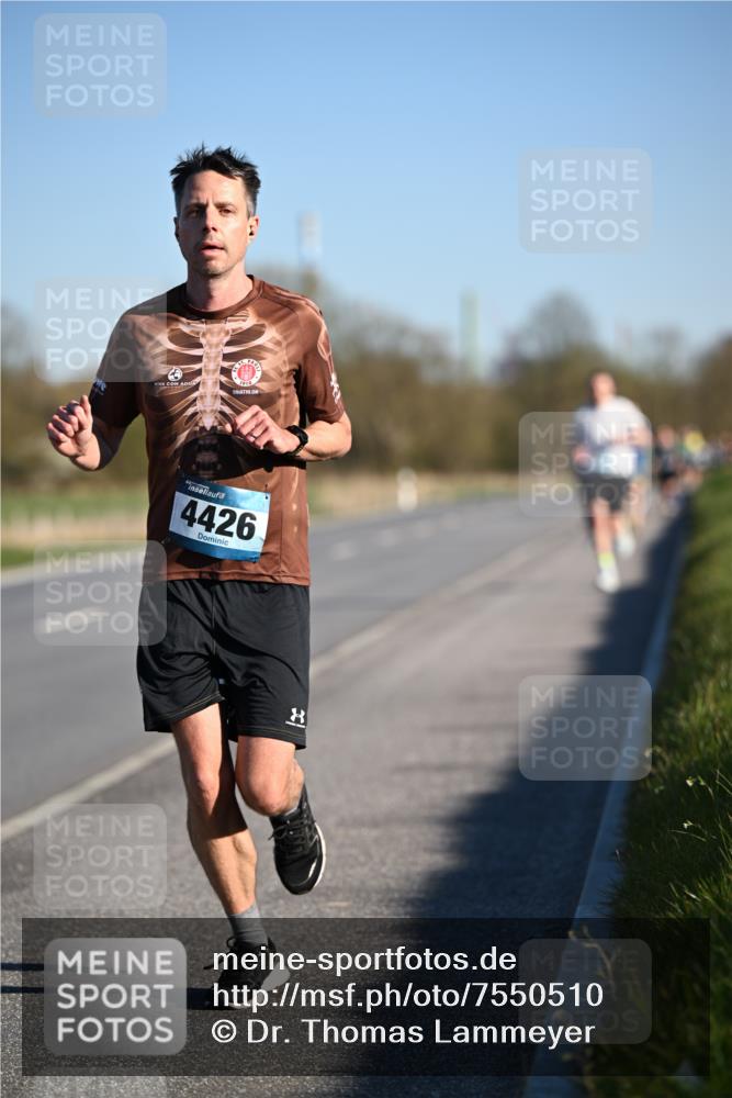 06.04.2025 - 44. Internationalen Wilhelmsburger Insellauf Dr. Thomas Lammeyer http://msf.ph/oto/7550510 06.04.2025 09:22:36 Laufen 4426 meine-sportfotos.de