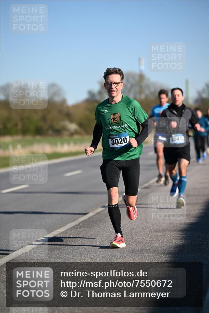 06.04.2025 - 44. Internationalen Wilhelmsburger Insellauf Dr. Thomas Lammeyer http://msf.ph/oto/7550672 06.04.2025 09:22:57 Laufen 3020, 3541 meine-sportfotos.de
