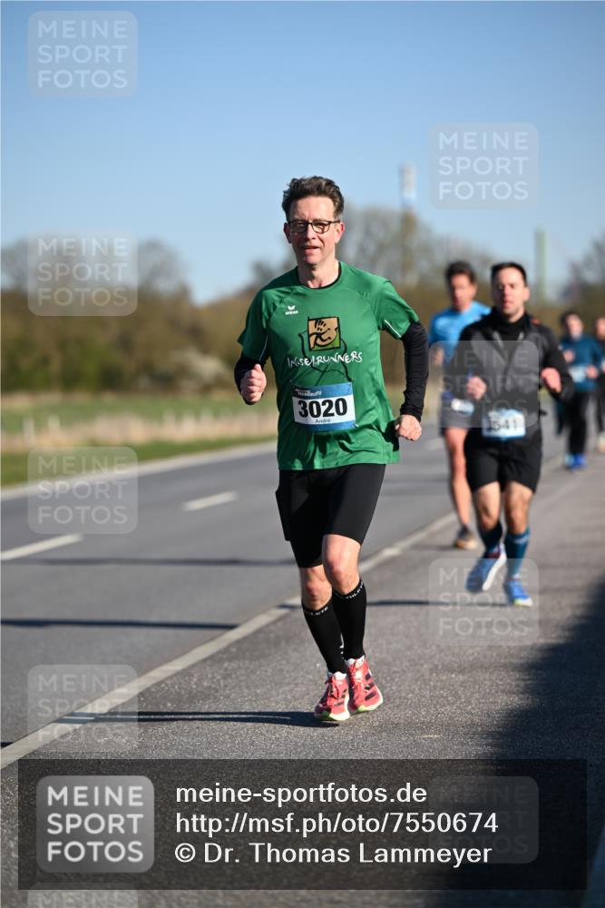 06.04.2025 - 44. Internationalen Wilhelmsburger Insellauf Dr. Thomas Lammeyer http://msf.ph/oto/7550674 06.04.2025 09:22:58 Laufen 2, 3020, 541 meine-sportfotos.de