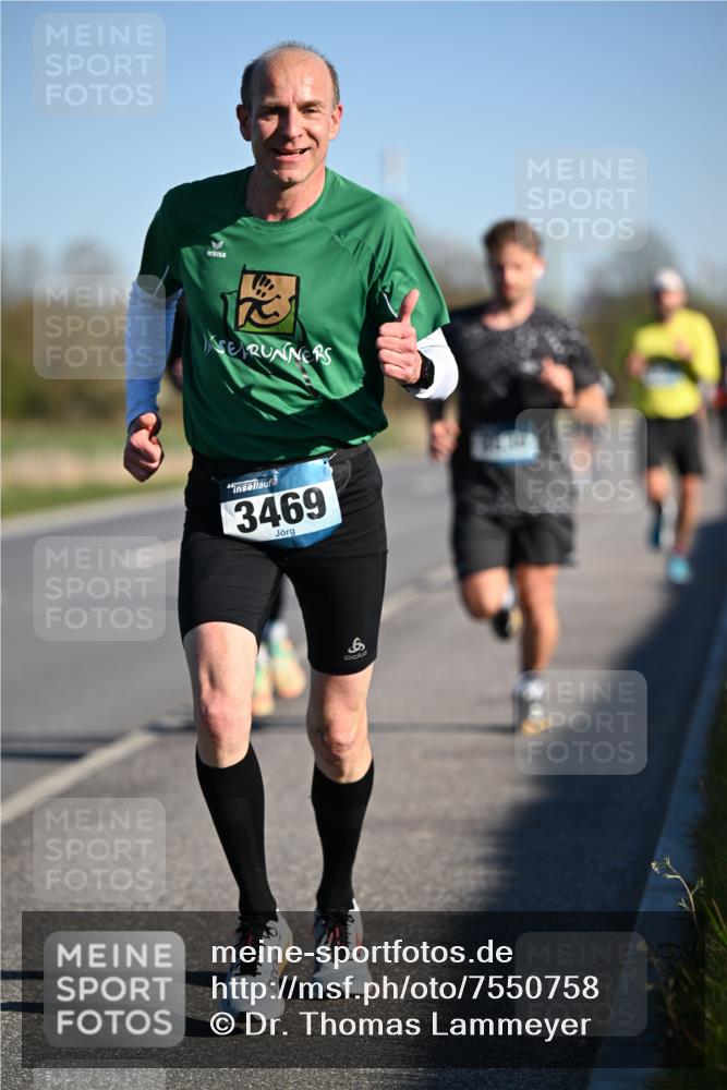 06.04.2025 - 44. Internationalen Wilhelmsburger Insellauf Dr. Thomas Lammeyer http://msf.ph/oto/7550758 06.04.2025 09:23:06 Laufen 3469, 9000 meine-sportfotos.de
