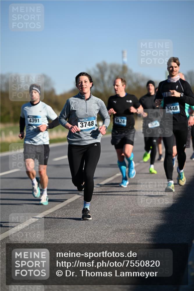 06.04.2025 - 44. Internationalen Wilhelmsburger Insellauf Dr. Thomas Lammeyer http://msf.ph/oto/7550820 06.04.2025 09:23:16 Laufen 4391, 3748, 1424, 3448 meine-sportfotos.de