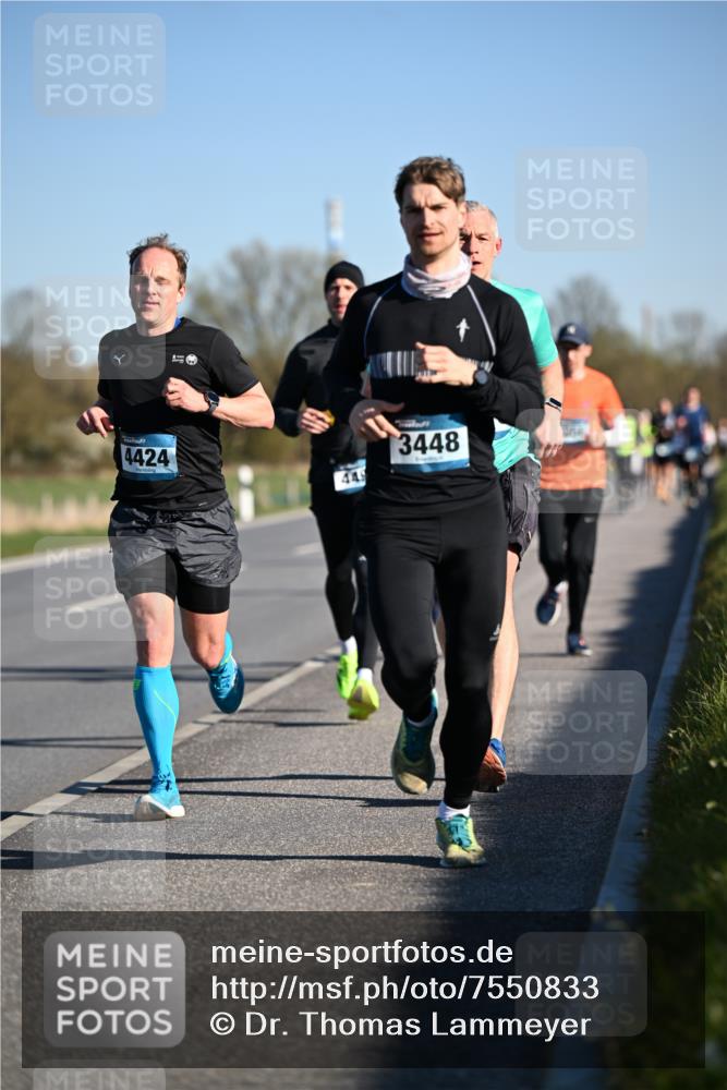 06.04.2025 - 44. Internationalen Wilhelmsburger Insellauf Dr. Thomas Lammeyer http://msf.ph/oto/7550833 06.04.2025 09:23:17 Laufen 4424, 3448, 449 meine-sportfotos.de